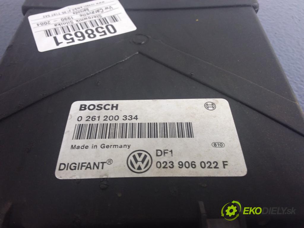 Vw Caravelle 1992 riadiaca jednotka Motor: 0261200334
