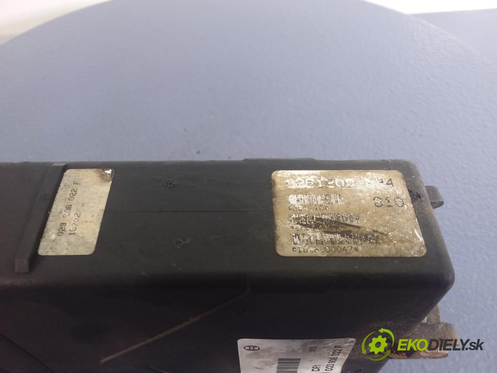 Vw Caravelle 1992 riadiaca jednotka Motor: 0261200334