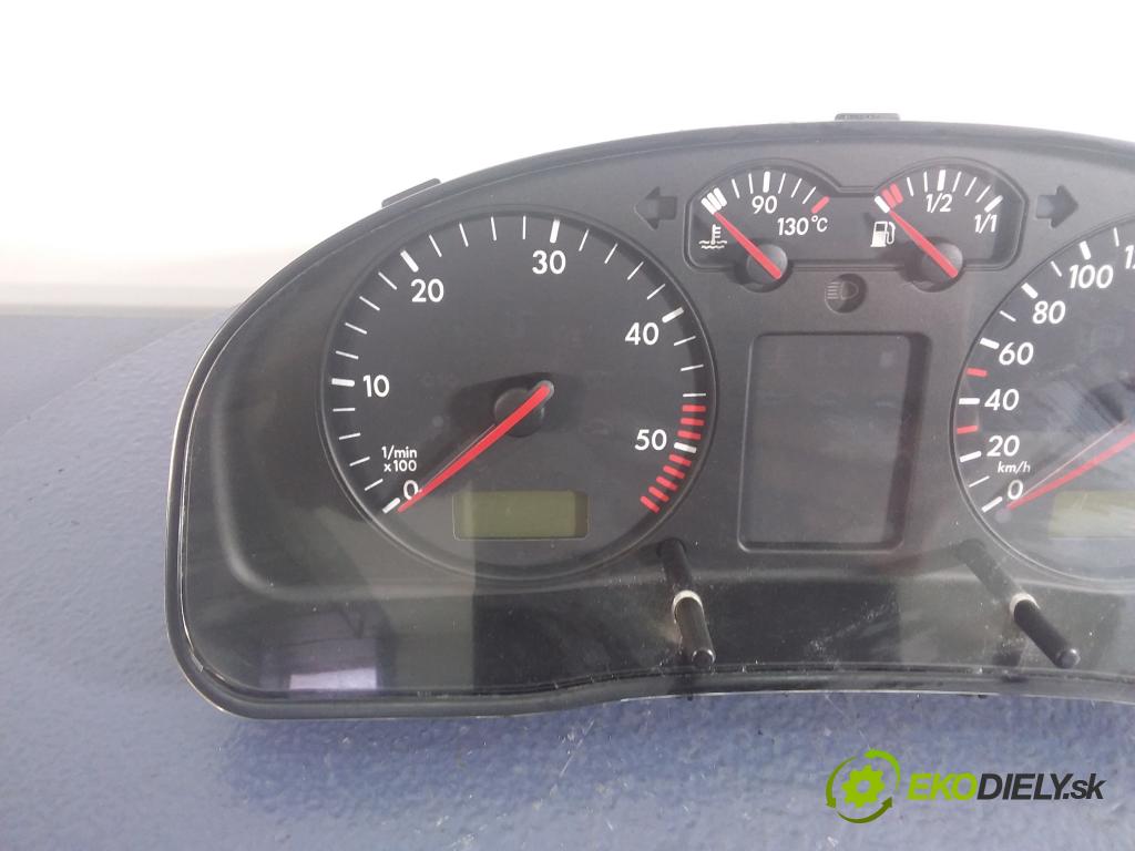Vw Passat 1999 prístrojovka/ budíky 3B0920802A