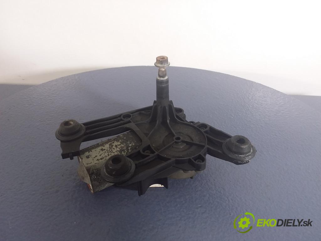 Citroen Ds 5 2015 motor: Stierače: zad 9680477480