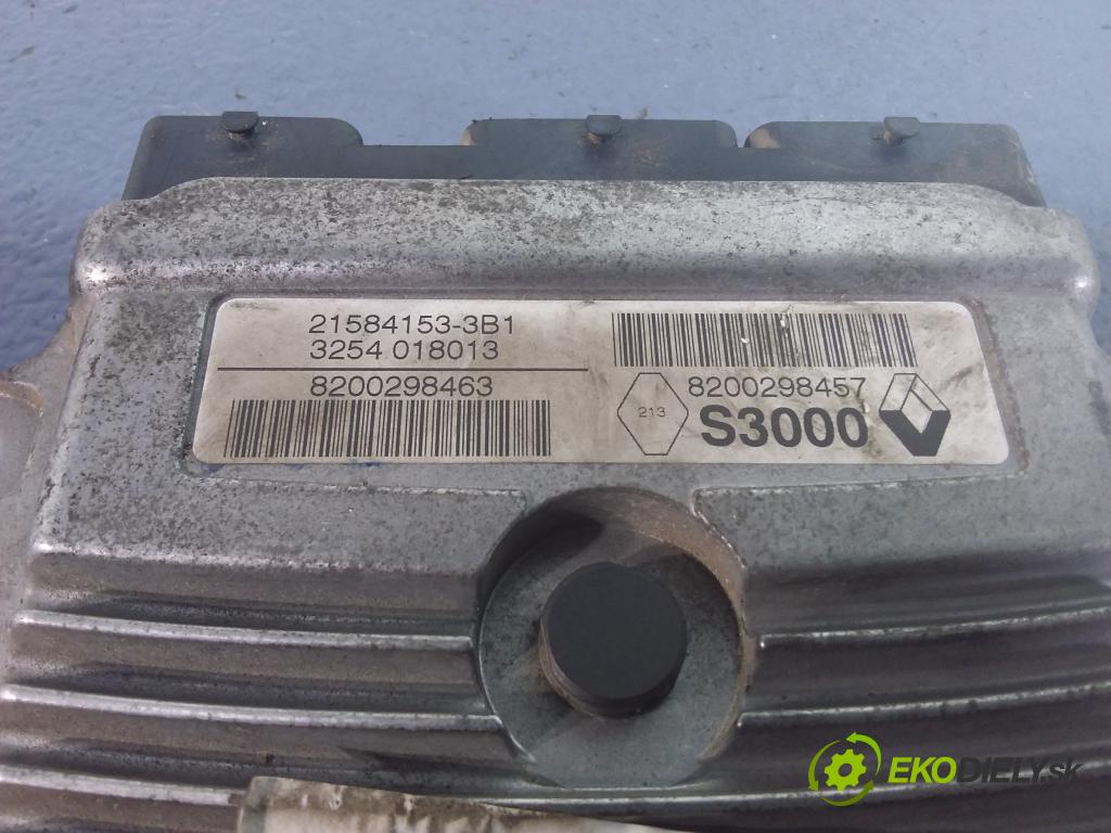 Renault Megane scenic 2003 riadiaca jednotka Motor: 8200298463