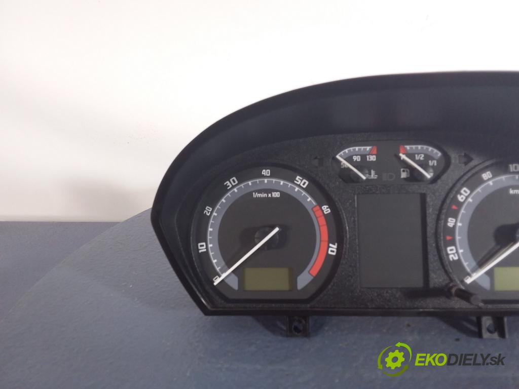 Skoda Fabia 2004 prístrojovka/ budíky 6Y0920861M