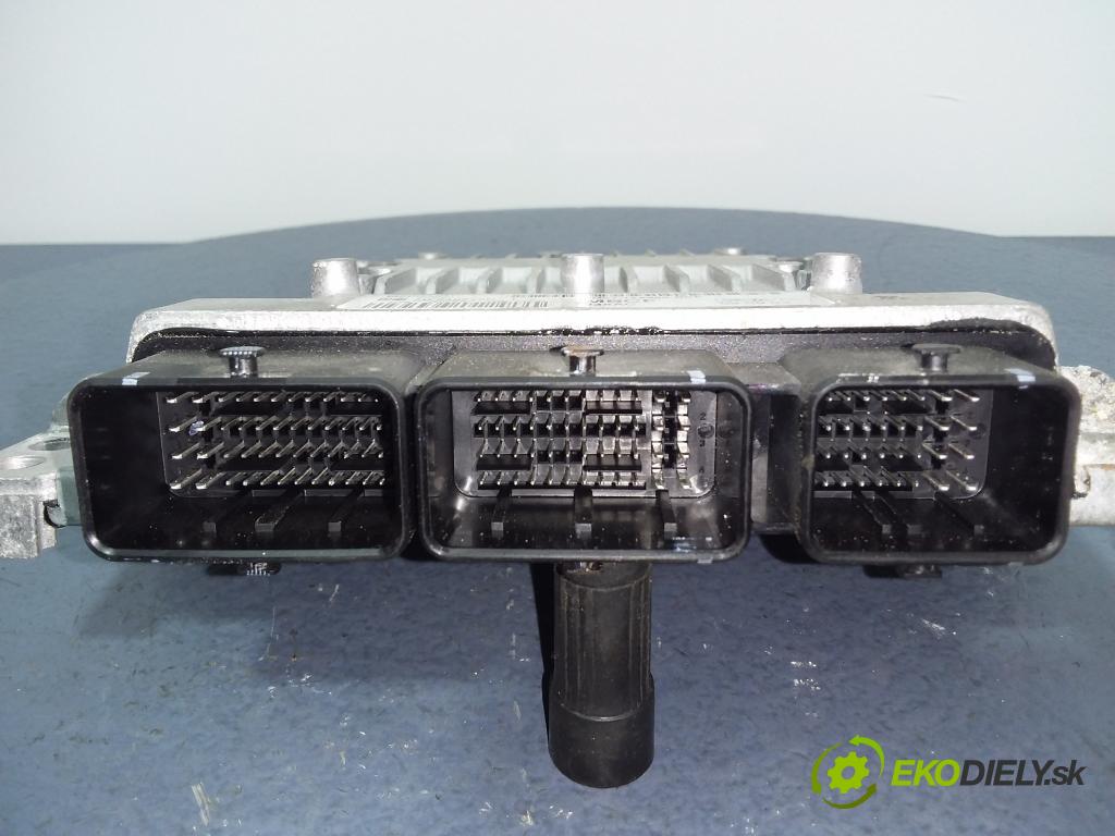 Ford Focus 2009 riadiaca jednotka Motor: 7M51-12A650-BCF