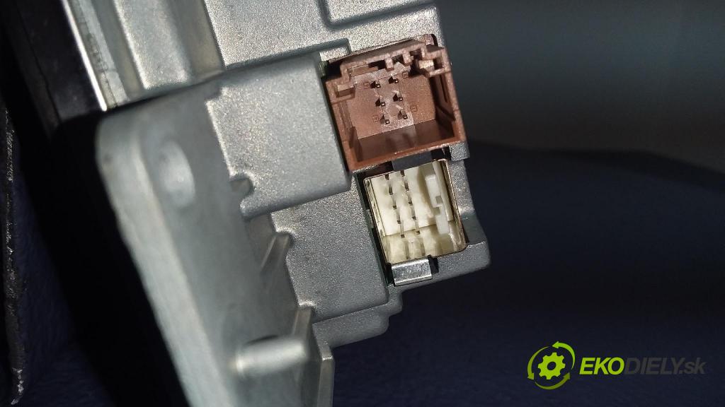 Citroen C5 2015 displej Radio / GPS 9801020080