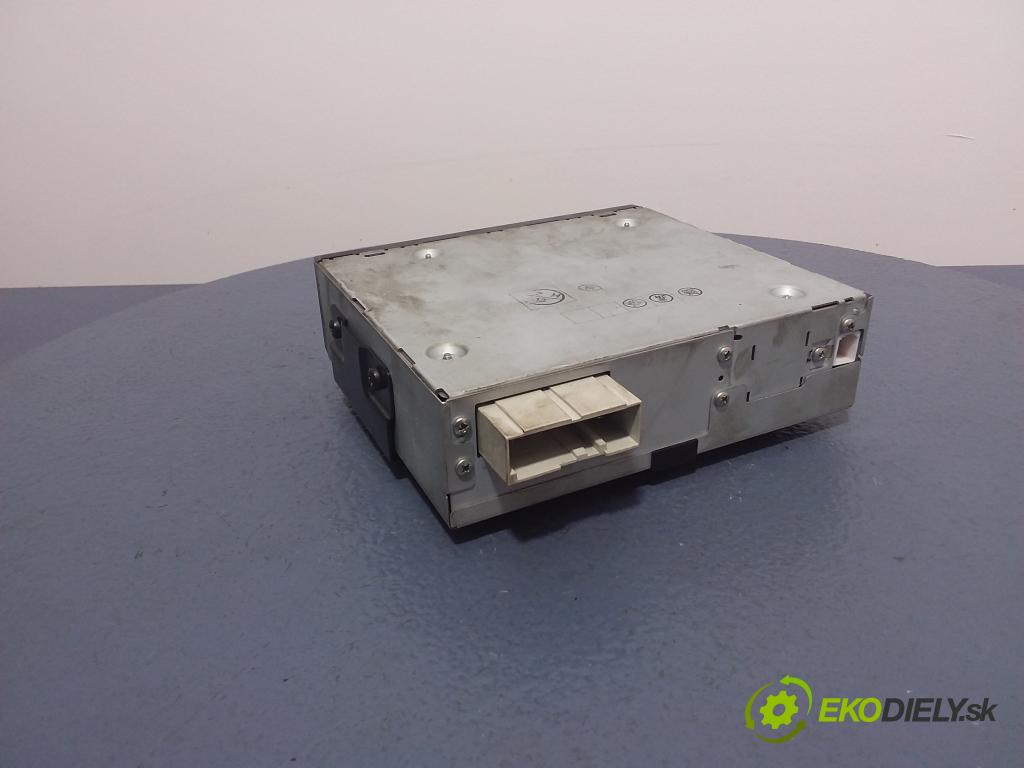 Ford Galaxy 2006 zámek dveře před Levý: 6M2A-R21813-MA