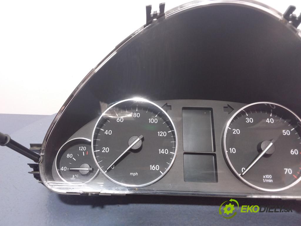 Mercedes-benz C 180 0 prístrojovka/ budíky 0281010603