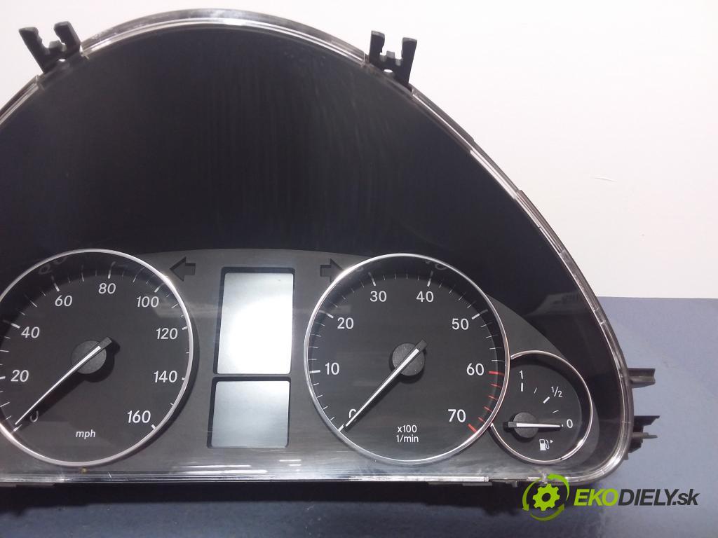 Mercedes-benz C 180 0 prístrojovka/ budíky 0281010603