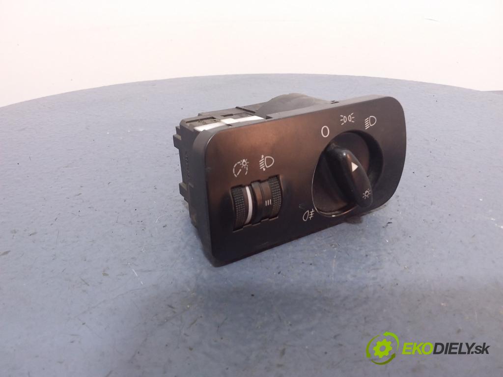 Audi A6 1998 prepínač svetiel 1M1941531D