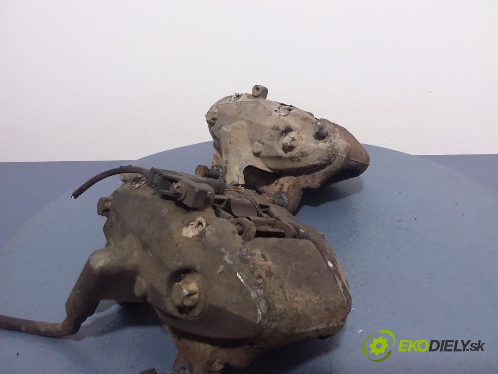 Mercedes C-klasa 0 brzdič brzdový Predné Vľavo: 330 MM