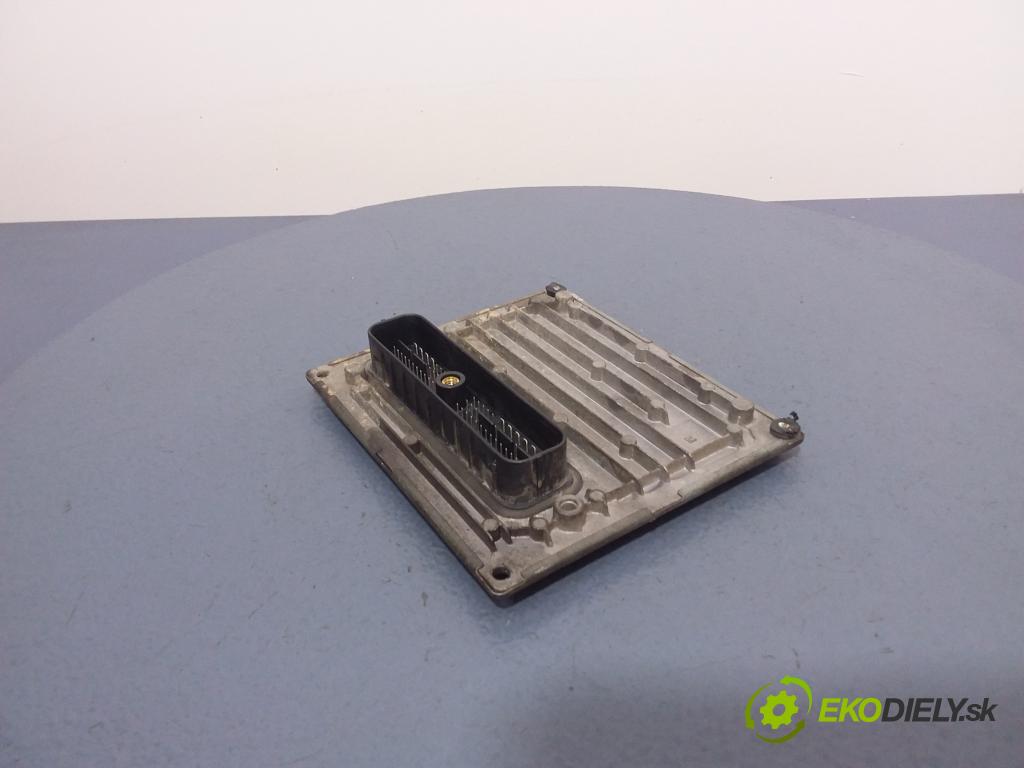 Ford Fiesta 2006 riadiaca jednotka Motor: 6S61-12A650-GD