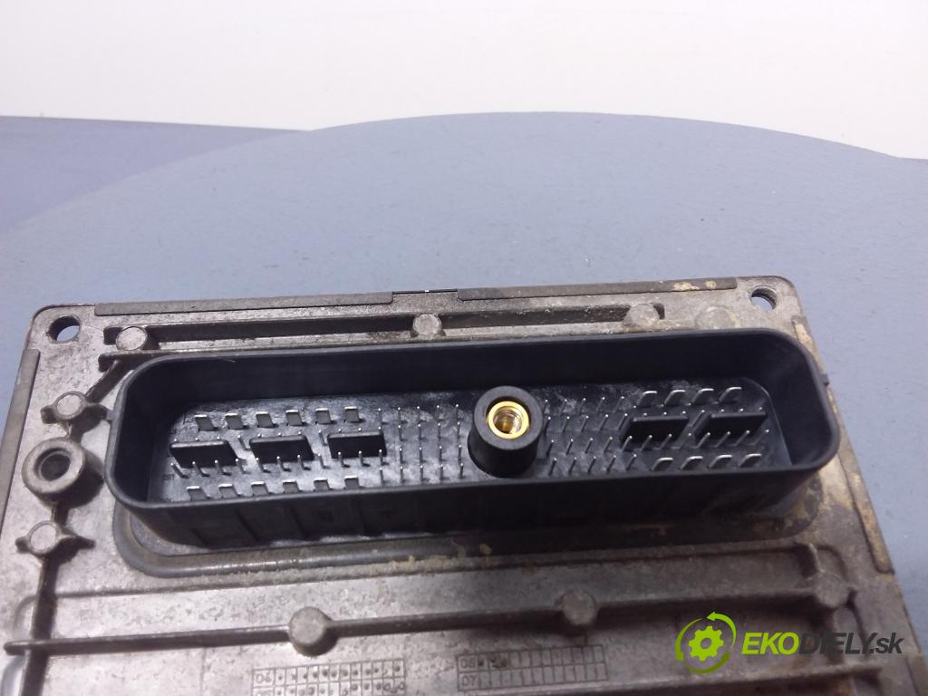 Ford Fiesta 2006 riadiaca jednotka Motor: 6S61-12A650-GD