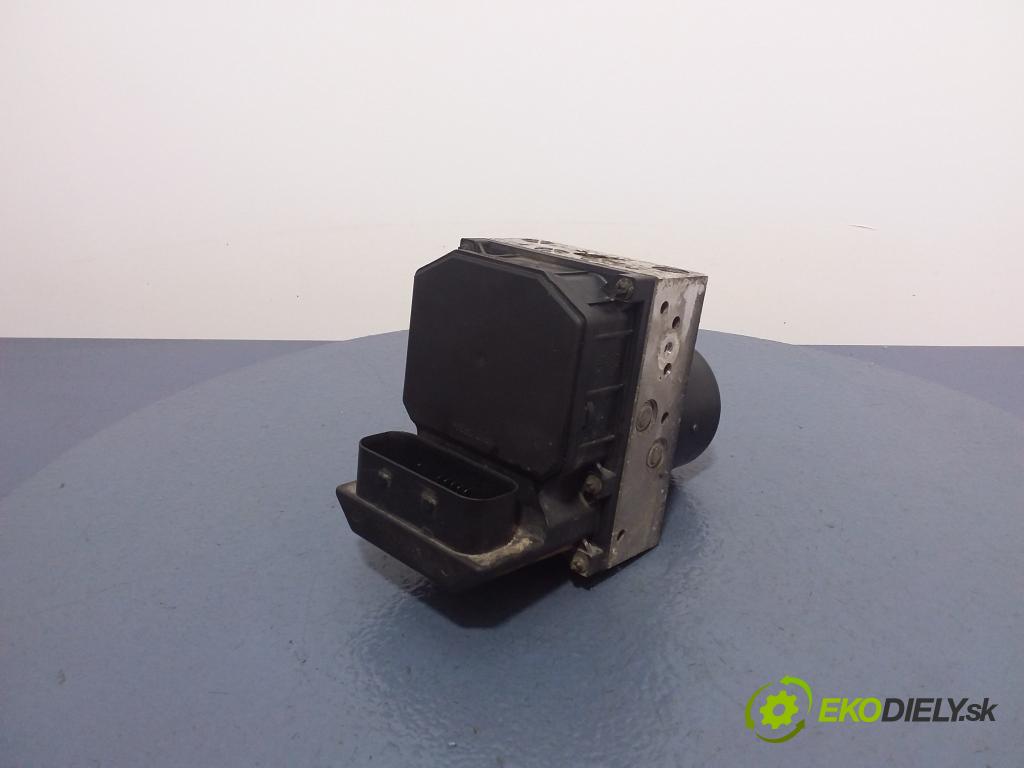 Skoda Fabia 2000 čerpadlo ABS x 6Q0614417D