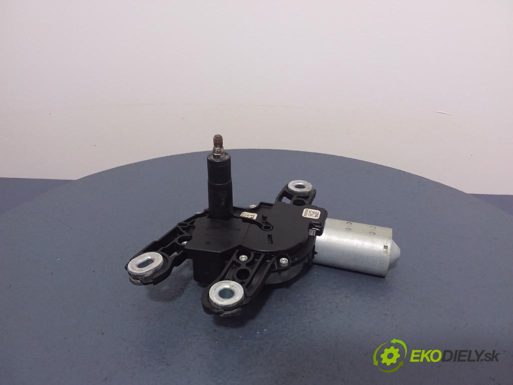 Vw Passat 2014 motor: Stierače: zad 5G0955711A