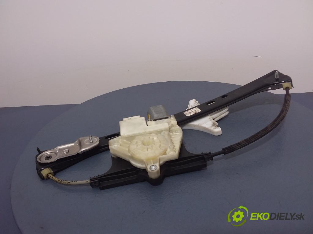 Vw Passat 2014 mechanismus stahování Sklenka: Zad: v pravo: 3G9839462