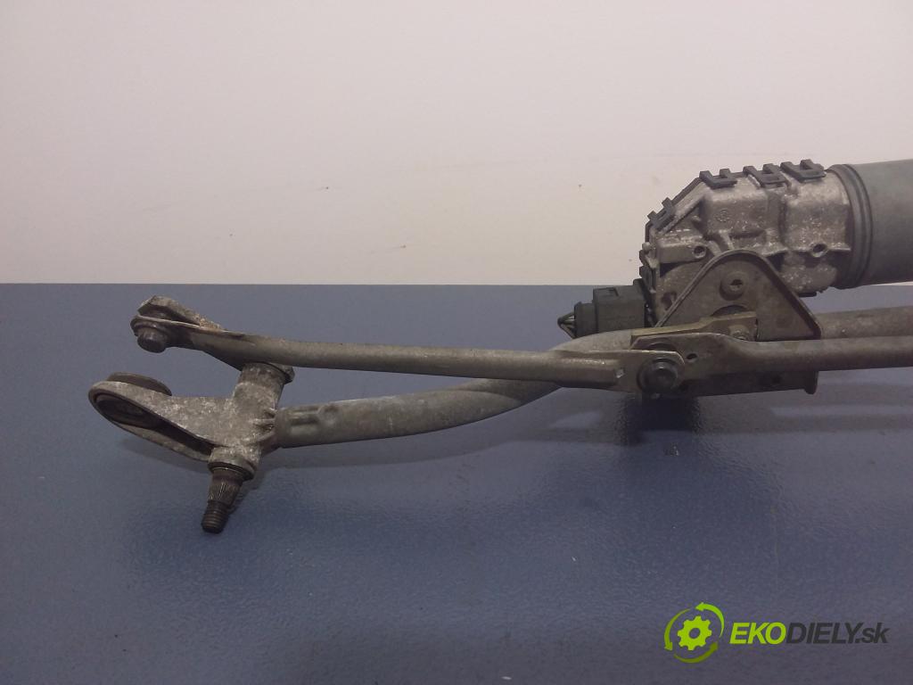Audi A4 2002 mechanizmus motor: Stierače: Predné 8E1955603D