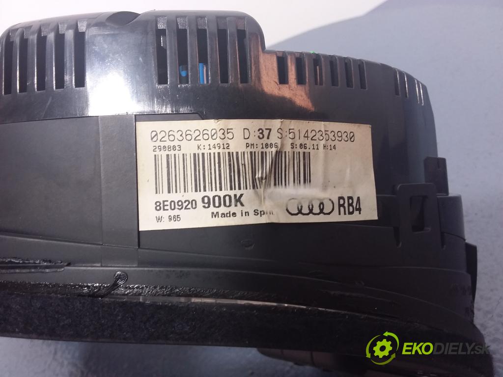 Audi A4 2002 prístrojovka/ budíky 8E0920900K