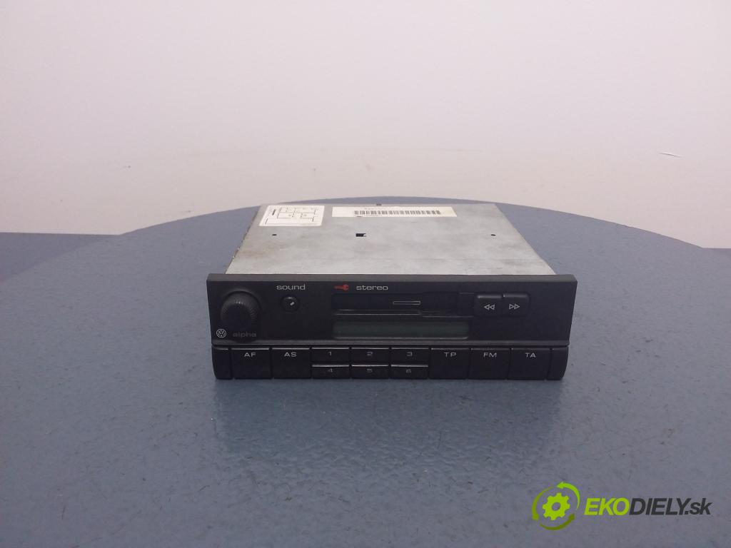 Vw Passat 2005 Radio I Navigácia: 3B0035156A
