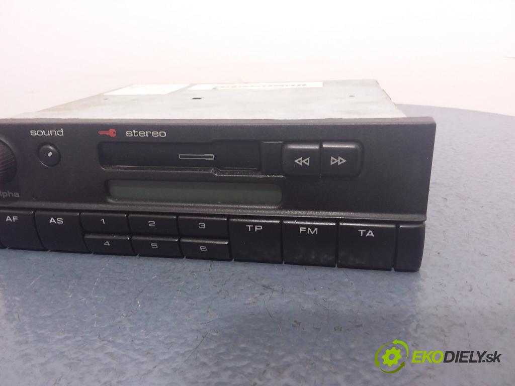Vw Passat 2005 Radio I Navigácia: 3B0035156A