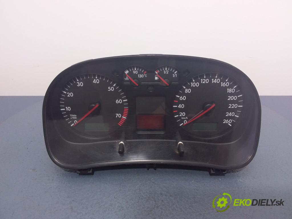 Vw Golf 2002 prístrojovka/ budíky 1J0920826A