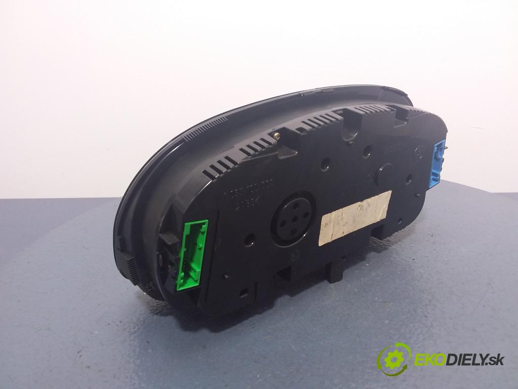 Vw Golf 2002 prístrojovka/ budíky 1J0920826A