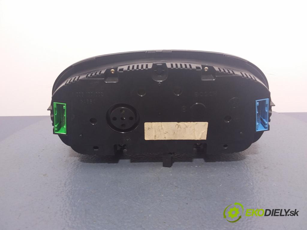 Vw Golf 2002 prístrojovka/ budíky 1J0920826A