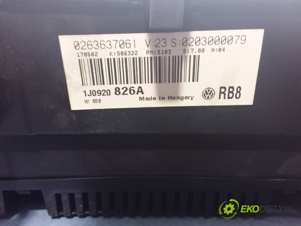 Vw Golf 2002 prístrojovka/ budíky 1J0920826A