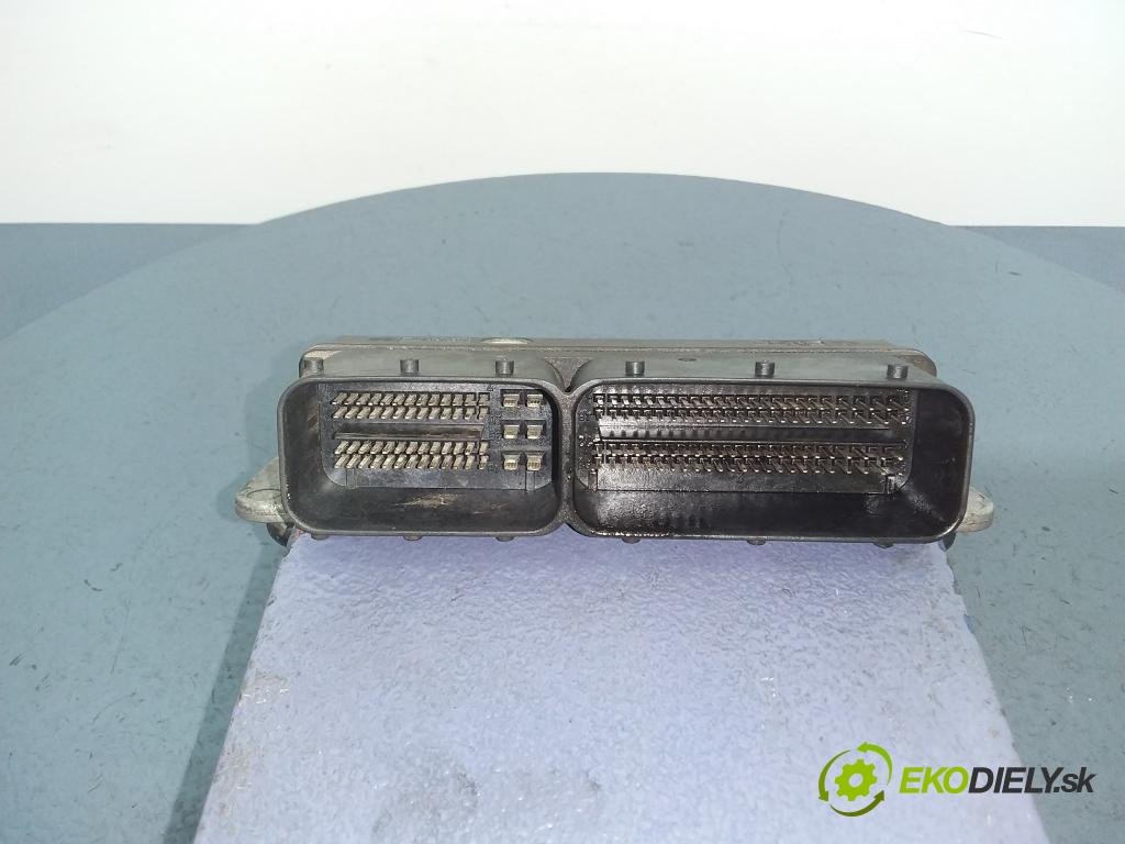 Mercedes-benz C 200 2002 riadiaca jednotka Motor: A2711531779