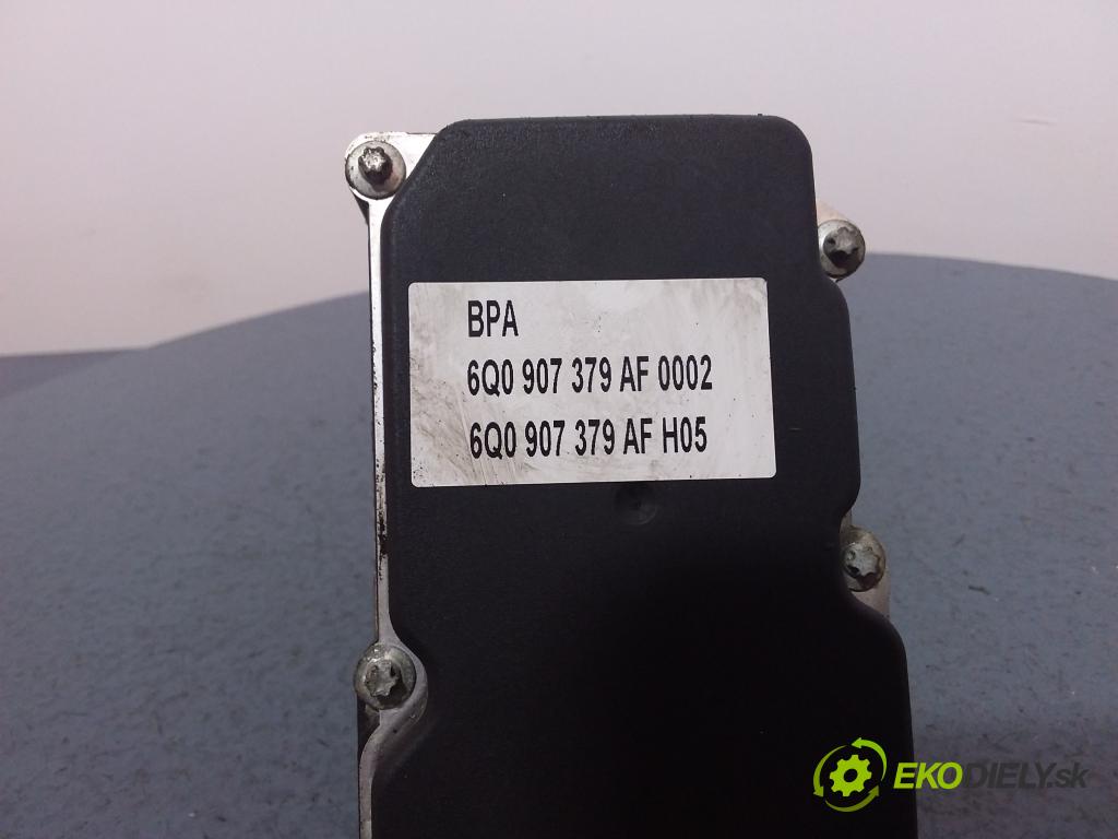 Volkswagen Polo 2006 čerpadlo ABS x 6Q0907379AF