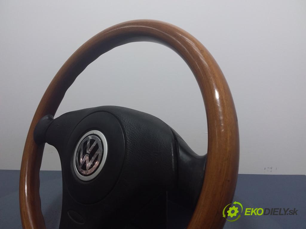 Volkswagen Bora 1999 volant 3B0419091AD