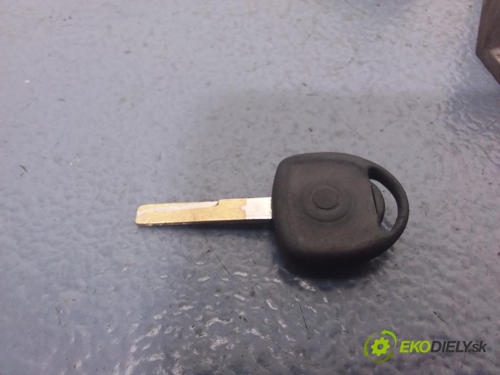 Opel Meriva 2005 řídící jednotka Motor: 01
