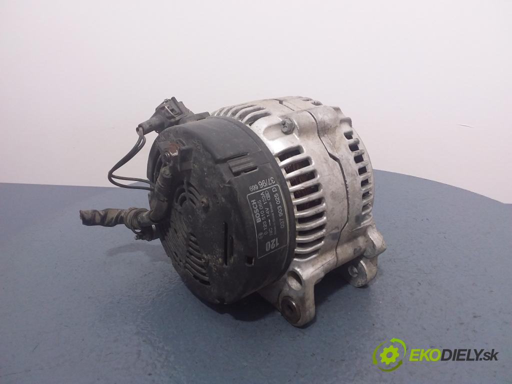 Volkswagen Passat 1996 Alternator 037903025D