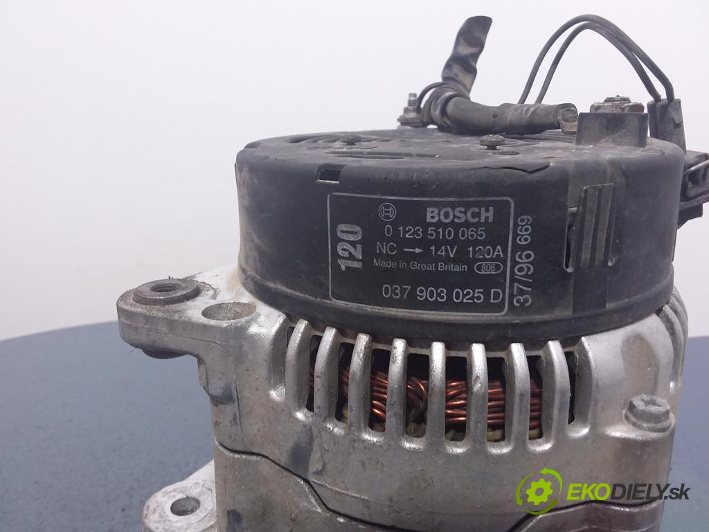Volkswagen Passat 1996 Alternator 037903025D