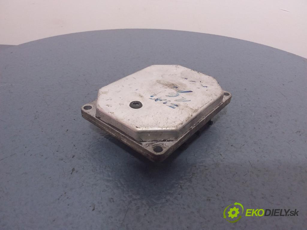 Fiat Stilo 2003 řídící jednotka Motor: 55186425