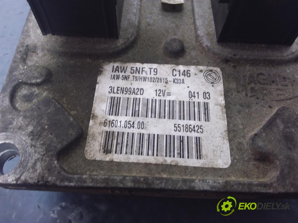 Fiat Stilo 2003 řídící jednotka Motor: 55186425