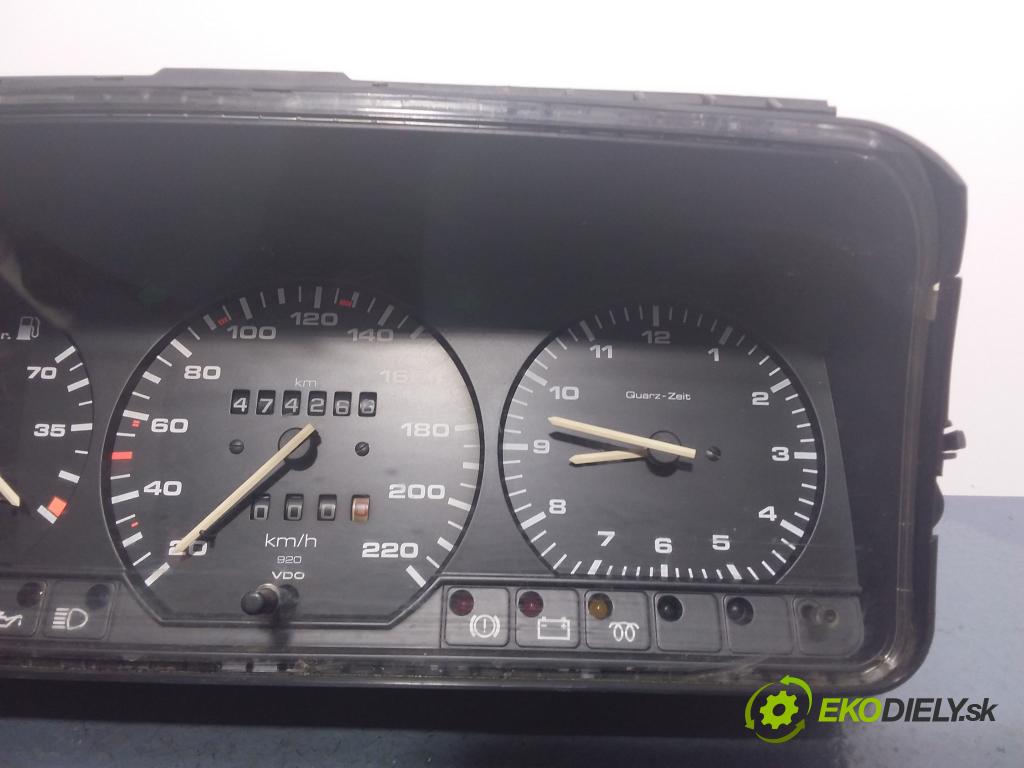 Volkswagen Passat 1991 prístrojovka/ budíky 01