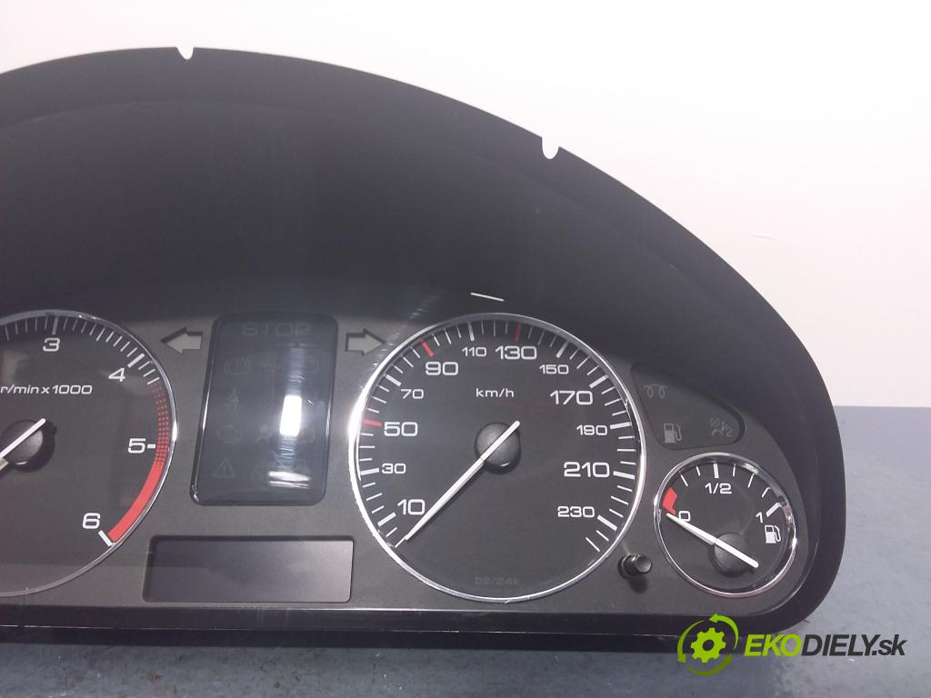Peugeot 407 2006 prístrojovka/ budíky 9658137280