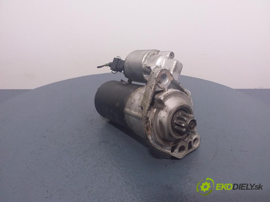 Skoda Octavia 2003 štartér 020911023F