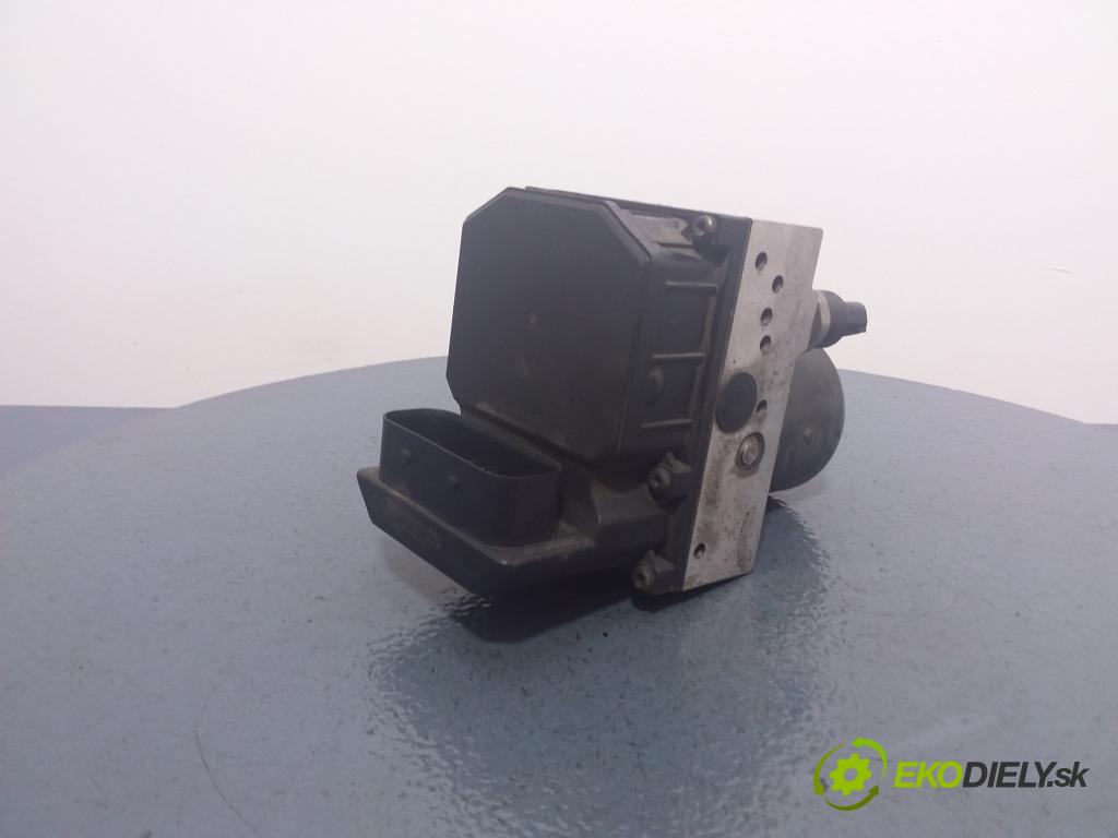 Bmw Seria 5 2004 čerpadlo ABS x 6758969