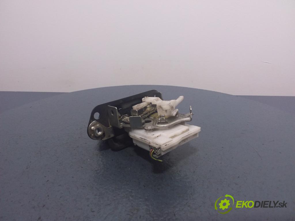Subaru Legacy 2008 zámek Klapky: kufr 01
