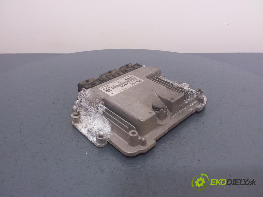 Ford Focus 2005 řídící jednotka Motor: 4M51-12A650-YE