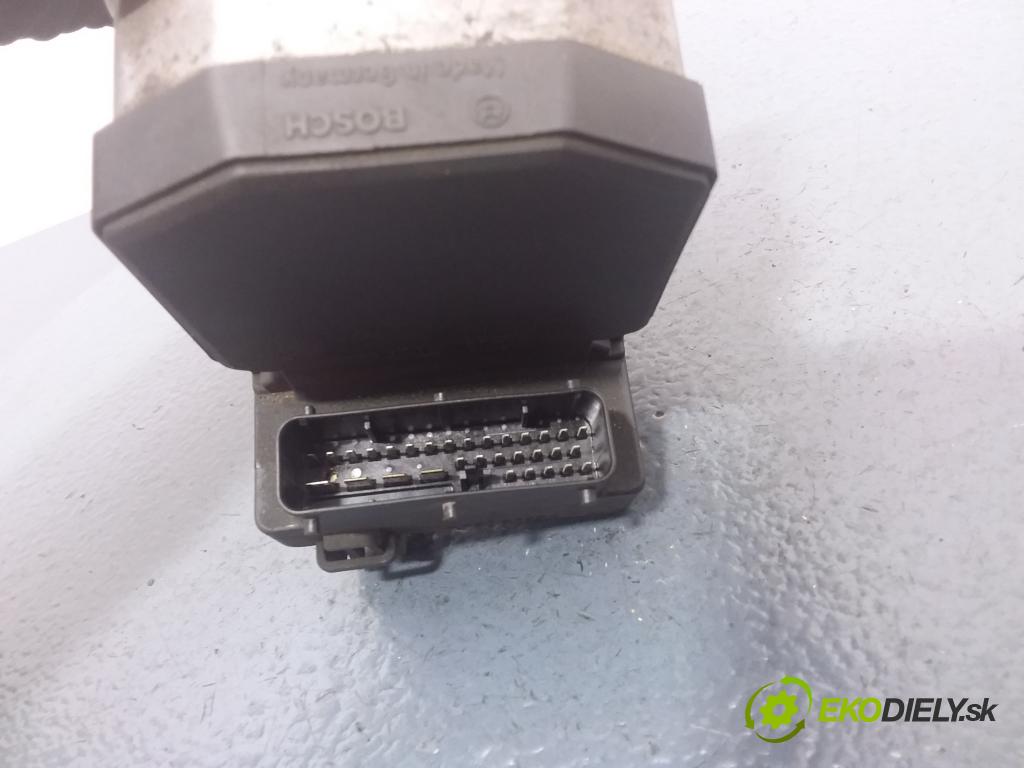 Audi A6 2000 čerpadlo ABS x 3B0614111HL