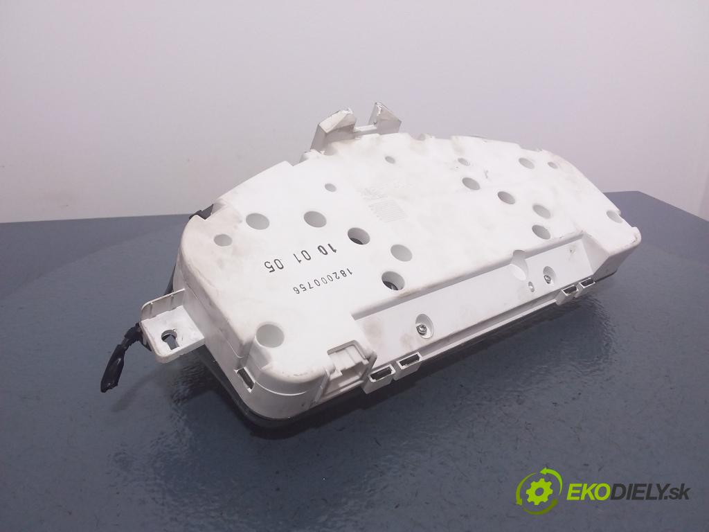 Volvo V50 2005 prístrojovka/ budíky 30710071