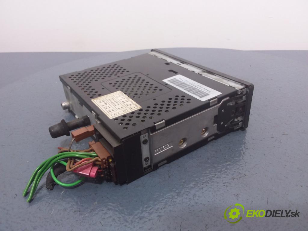 Audi 80 1988 Radio I Navigace: 4A0035186