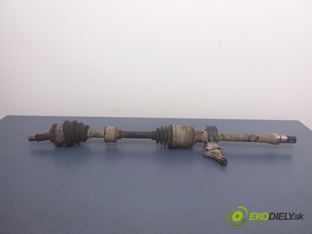 Suzuki Liana 2007 poloos Prava: Predné 01