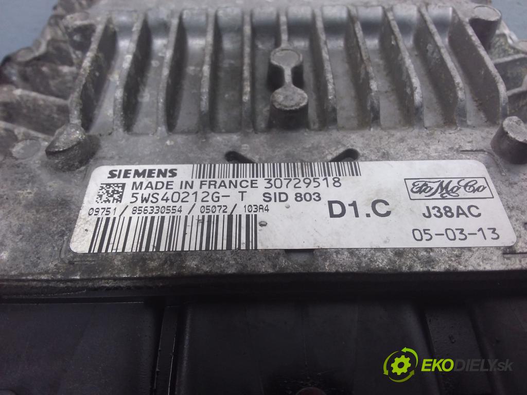 Volvo V50 2005 řídící jednotka Motor: 30729518