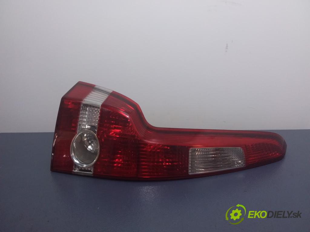 Volvo V50  2005 100 kW COMBI 5D 2.0D 136KM Svetlo zadné ľavé 30698918