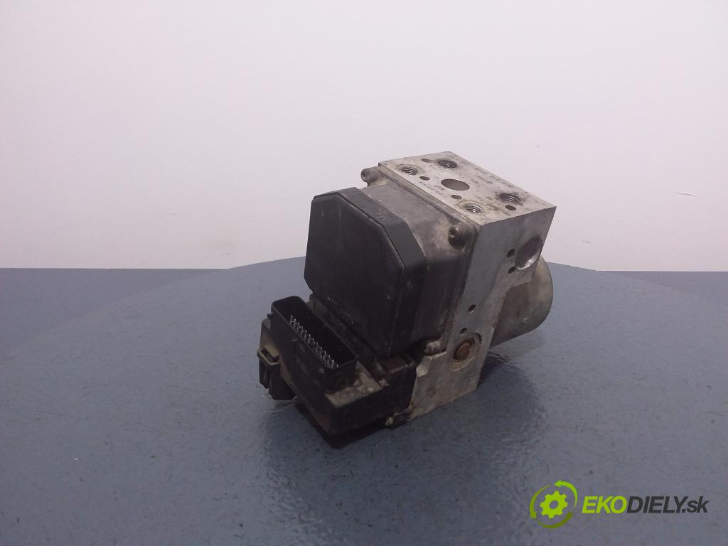 Volkswagen Passat 1998 čerpadlo ABS x 8E0614111B