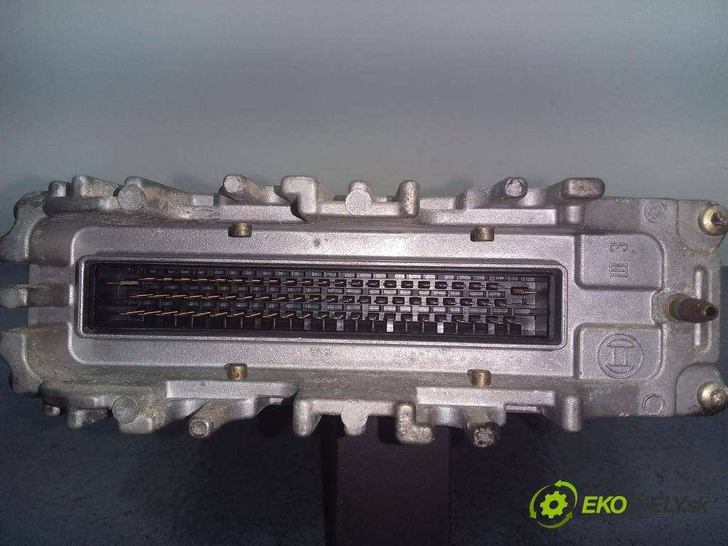 Seat Alhambra 1998 řídící jednotka Motor: 028906021GS