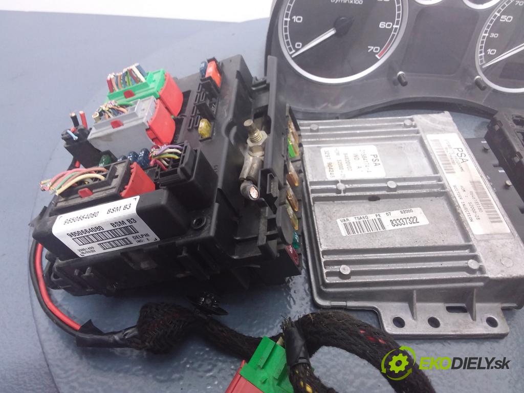 Peugeot 307 2003 řídící jednotka Motor: 9646185180