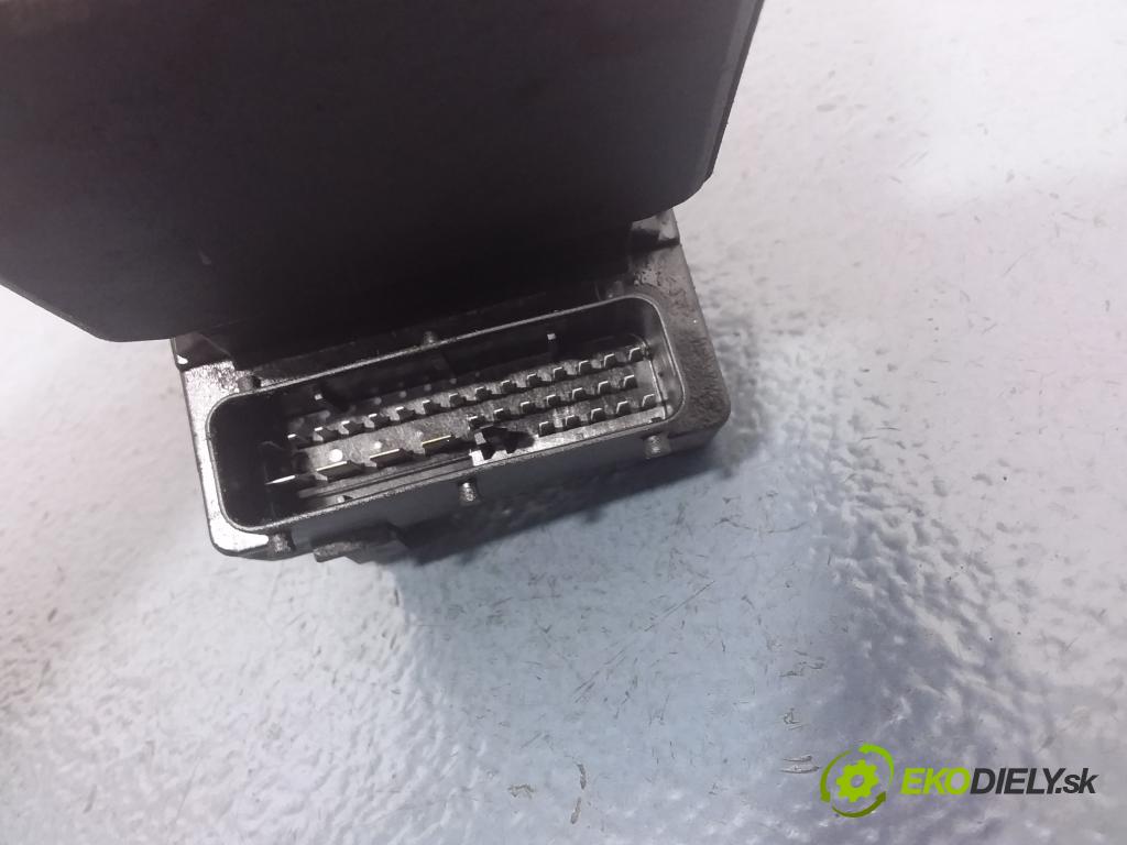 Opel Omega 1997 čerpadlo ABS x 0265220427